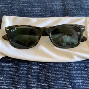 Ray-Ban Wayfarer